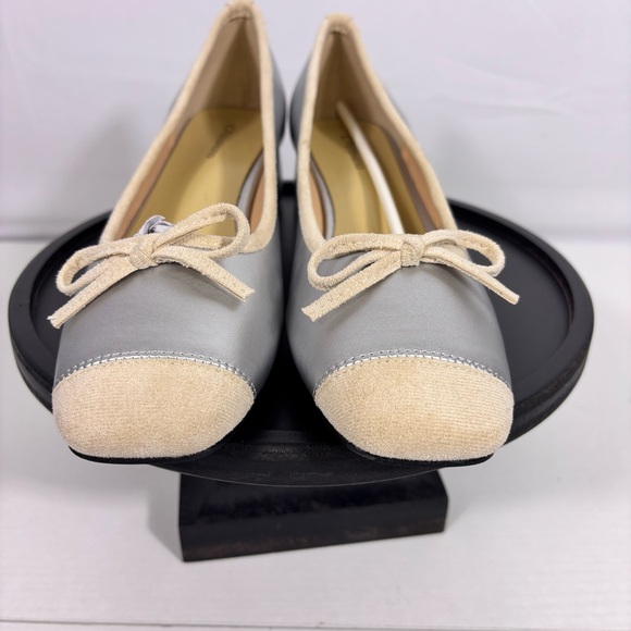 NWT C. Paravano Suede Toe Silver Ballet Flats Size 9
